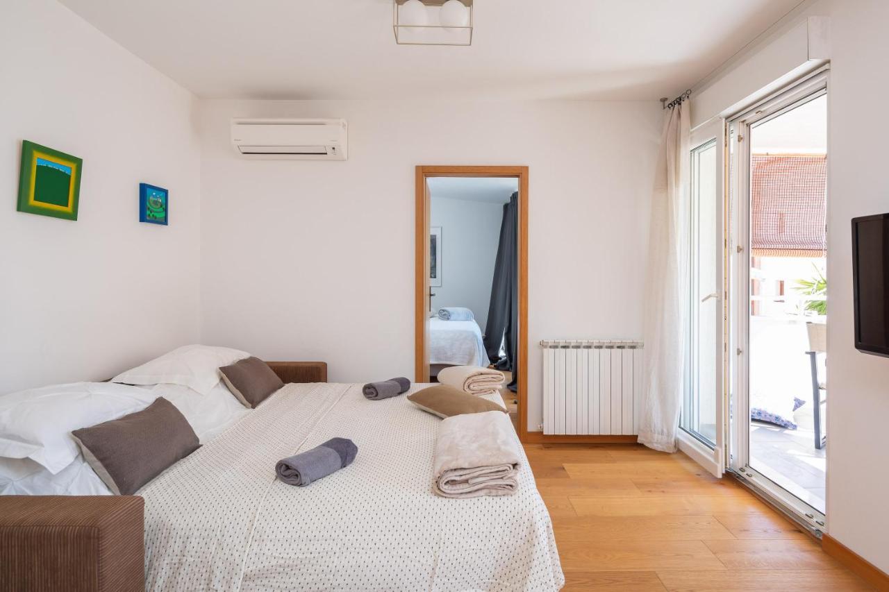 Modern Apt With Terrace 4 Min Walk To The Beach Split Eksteriør bilde