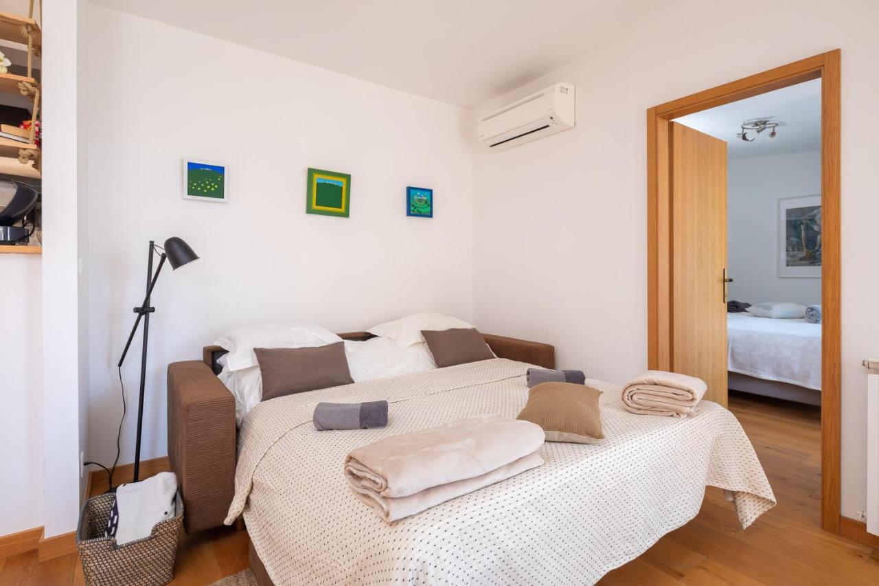 Modern Apt With Terrace 4 Min Walk To The Beach Split Eksteriør bilde