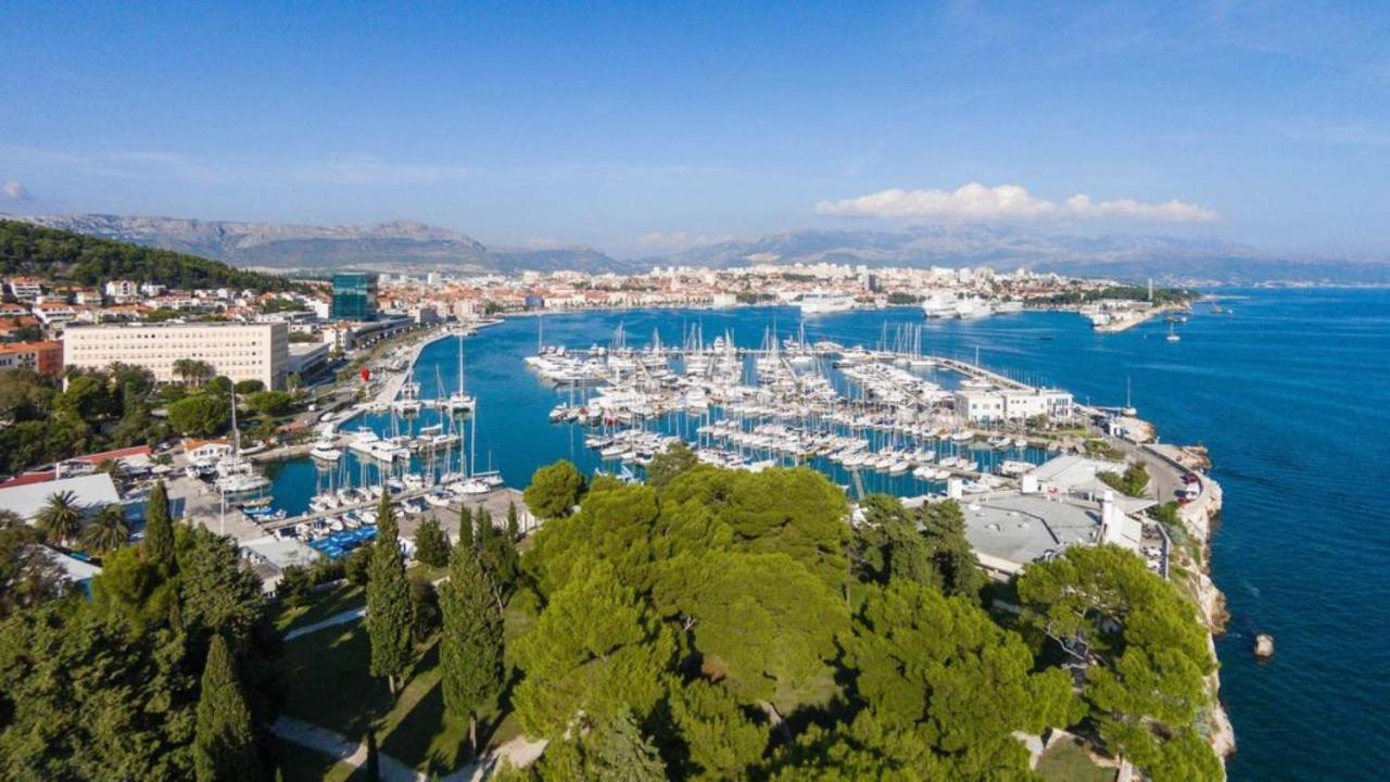 Modern Apt With Terrace 4 Min Walk To The Beach Split Eksteriør bilde
